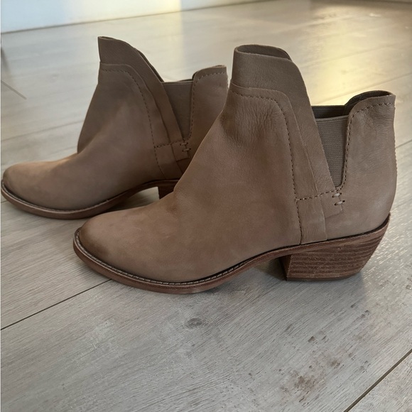 Dolce Vita Booties. Taupe nubuck - Picture 2 of 5